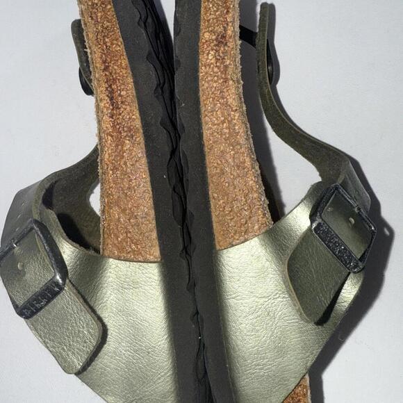 BIRKENSTOCK Gizeh Green Metallic Gorpcore Boho Thong Sandals Size 40 - Picture 10 of 15